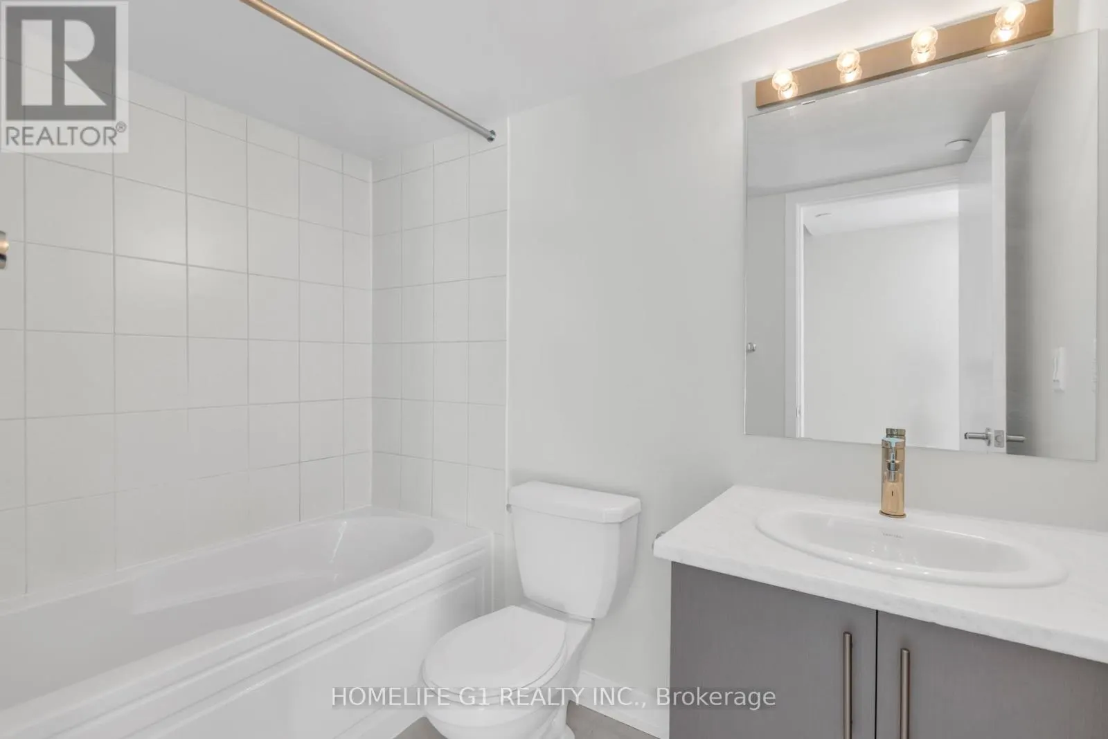 3429 RIDGEWAY DRIVE