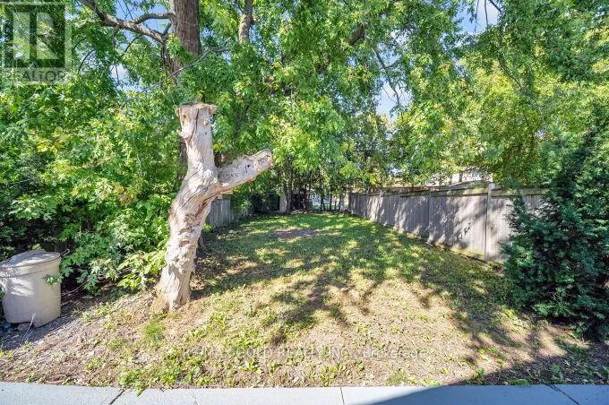 118 ARCHDEKIN DRIVE