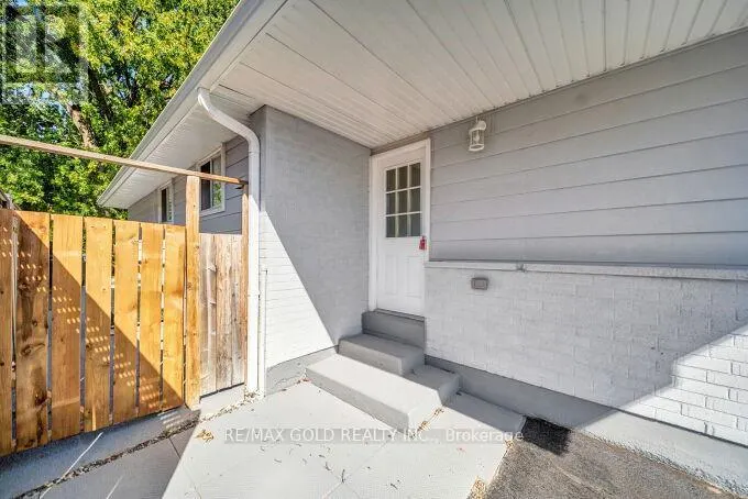 118 ARCHDEKIN DRIVE