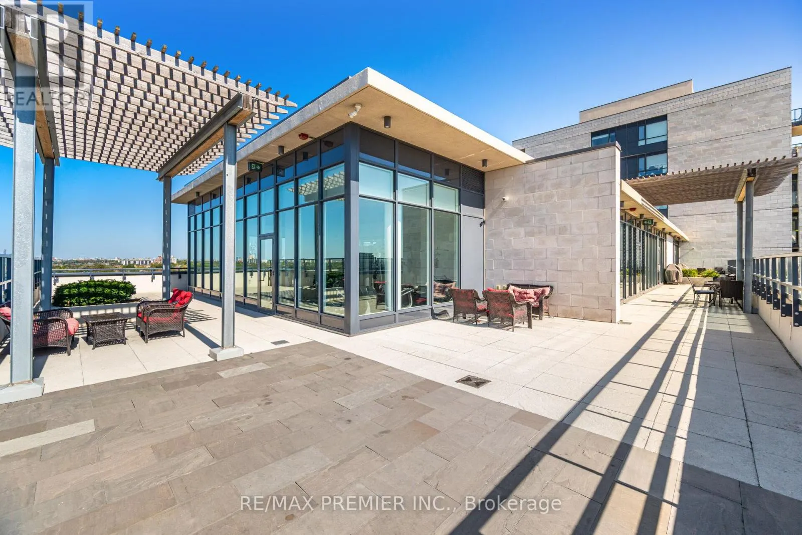 TH 107 - 2800 KEELE STREET
