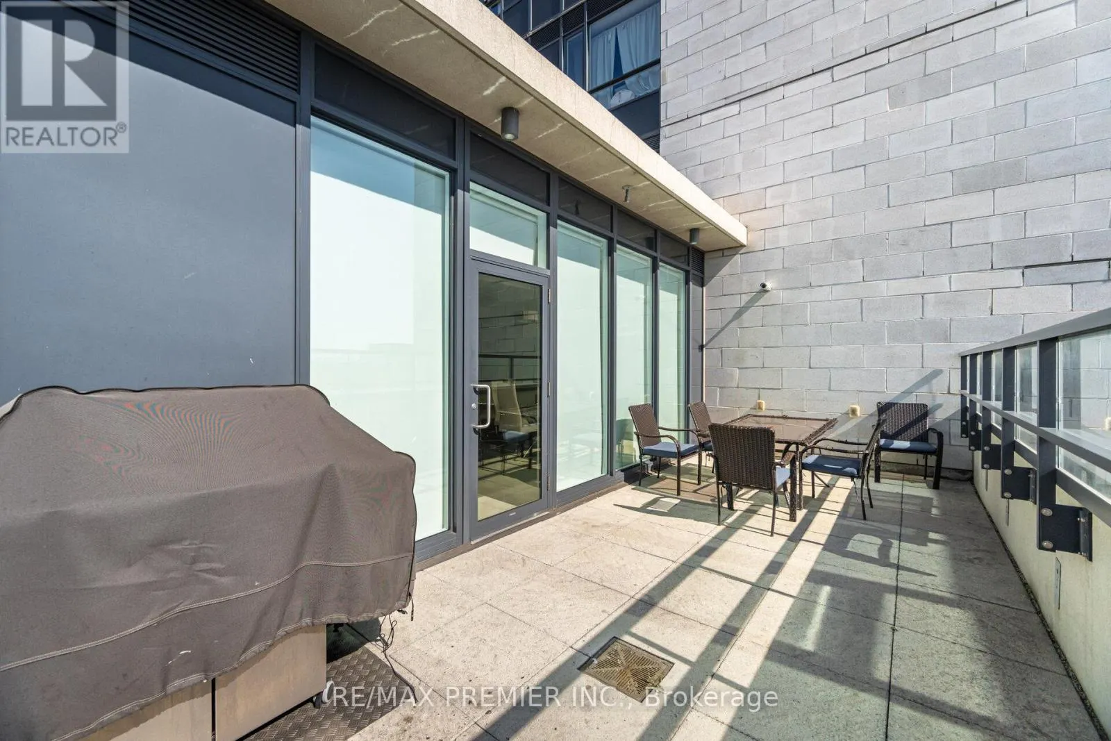 TH 107 - 2800 KEELE STREET