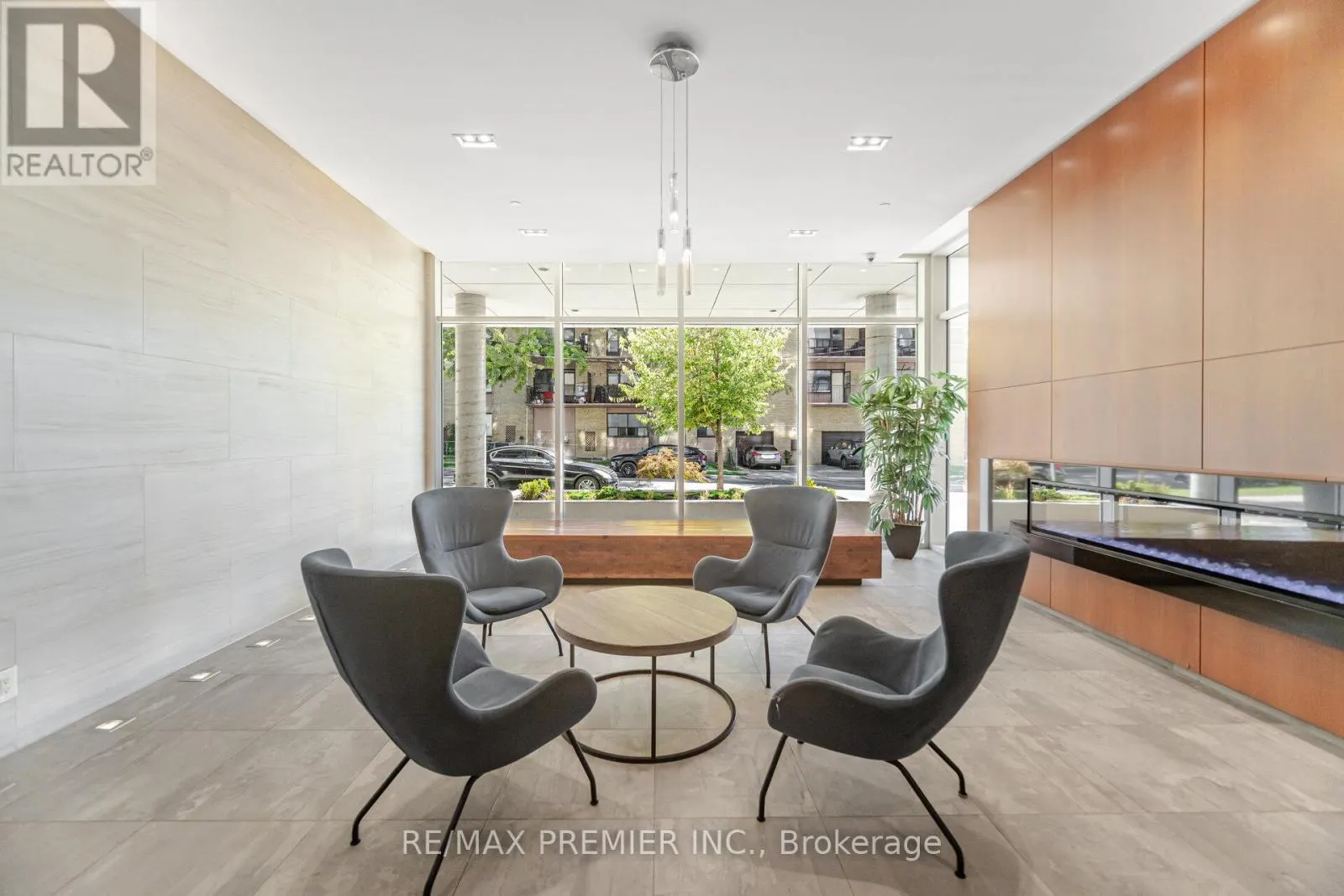 TH 107 - 2800 KEELE STREET