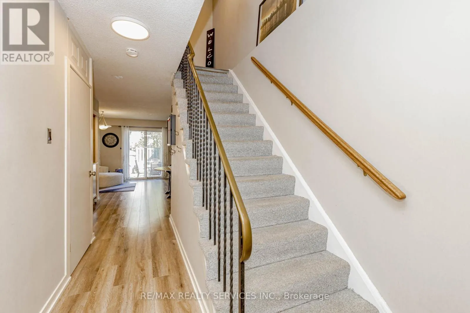 114 - 114 FOSTER CRESCENT