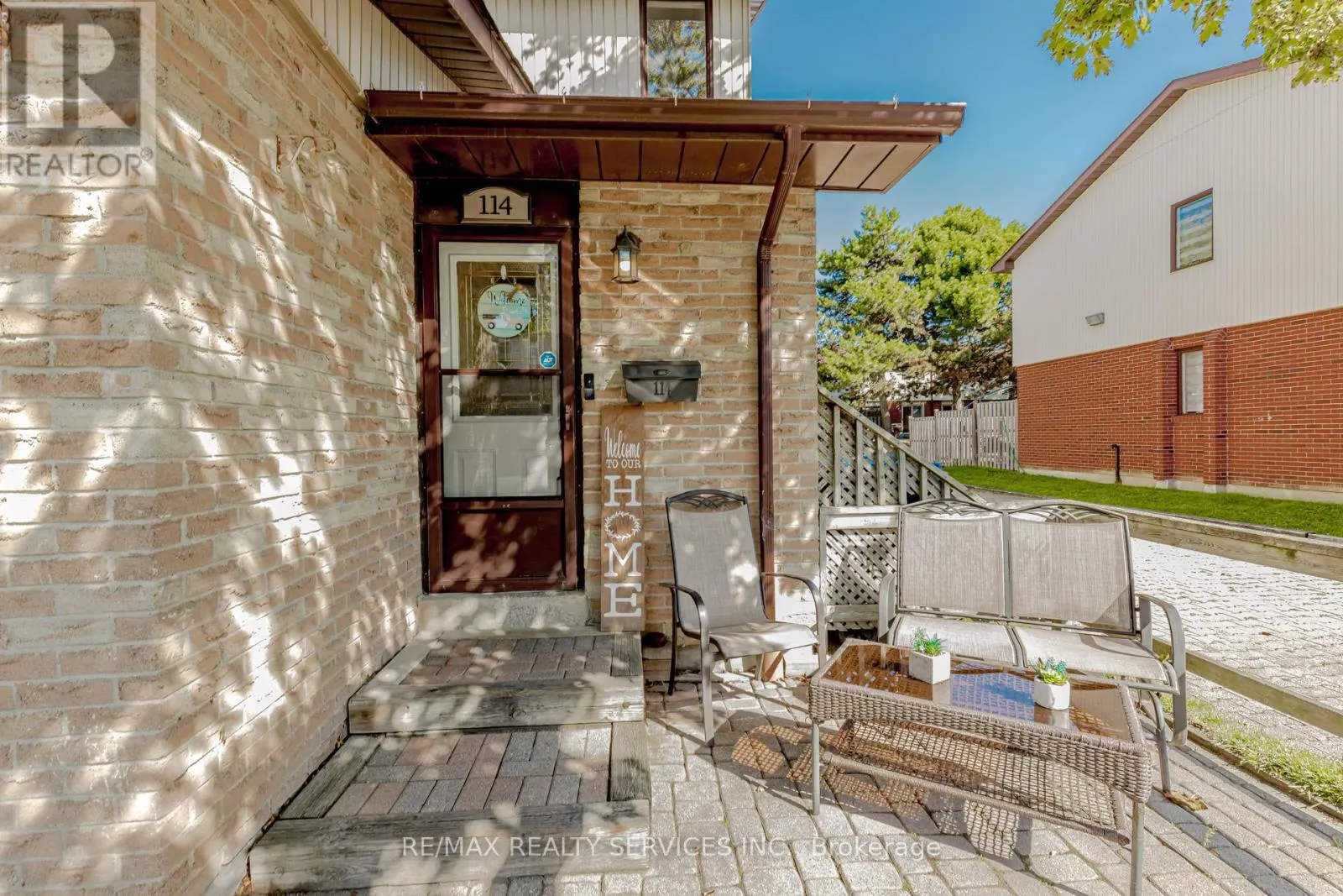 114 - 114 FOSTER CRESCENT