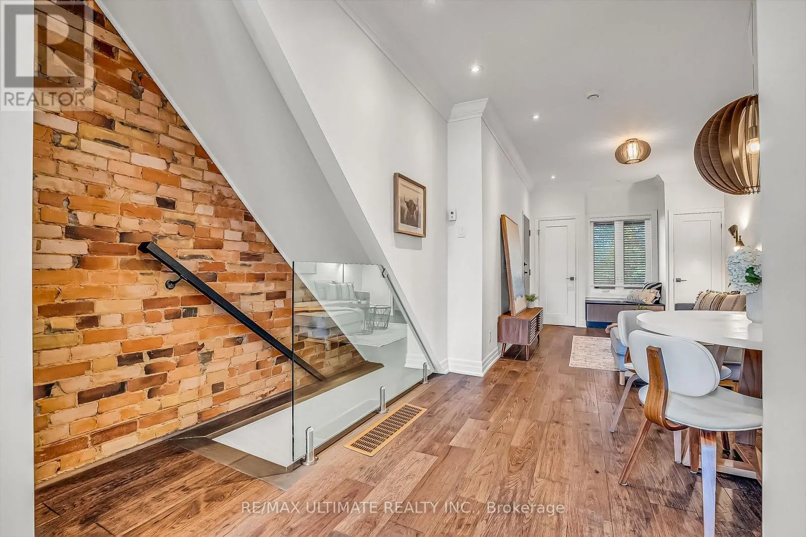 MAIN - 963 LANSDOWNE AVENUE