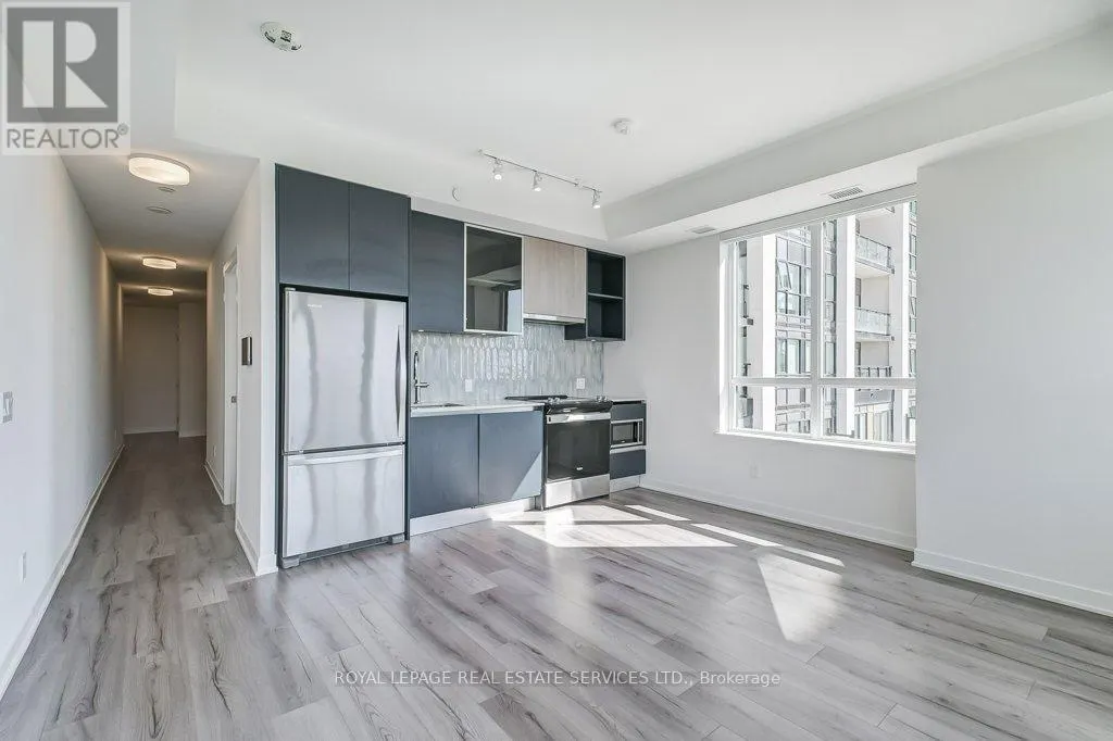 408 - 405 DUNDAS STREET W