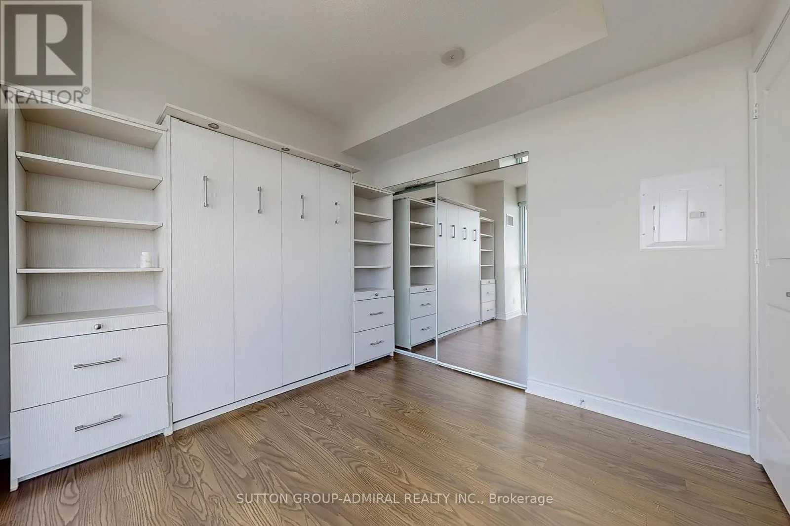 2602 - 80 MARINE PARADE DRIVE