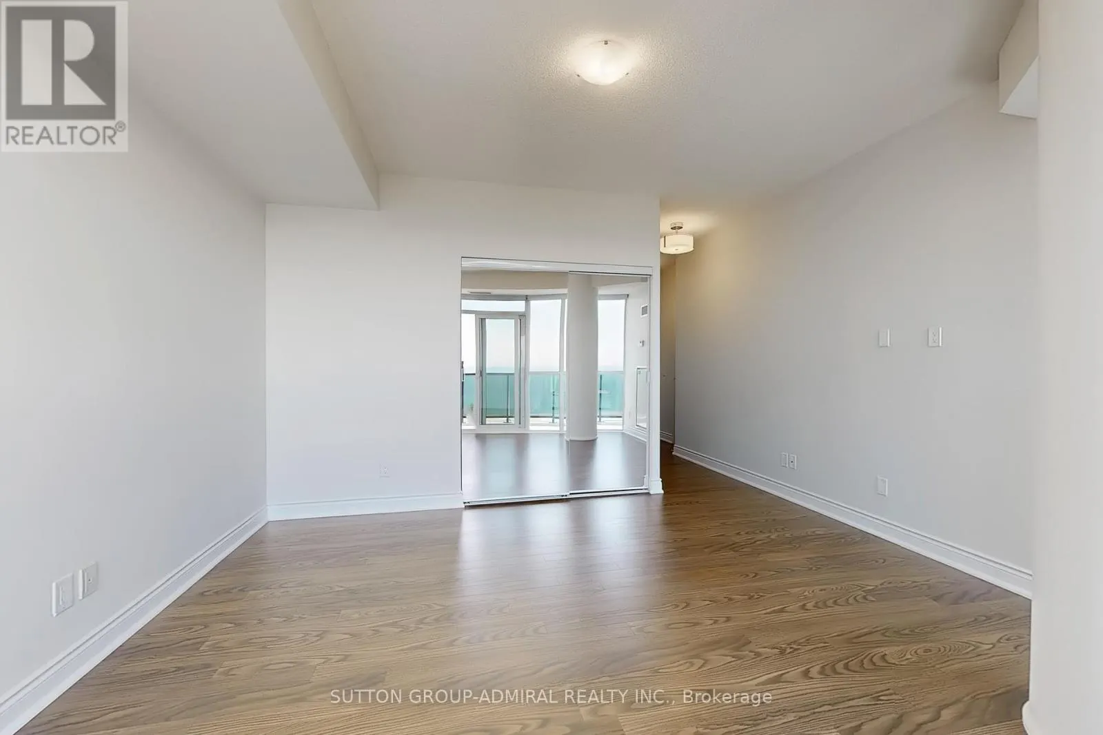 2602 - 80 MARINE PARADE DRIVE