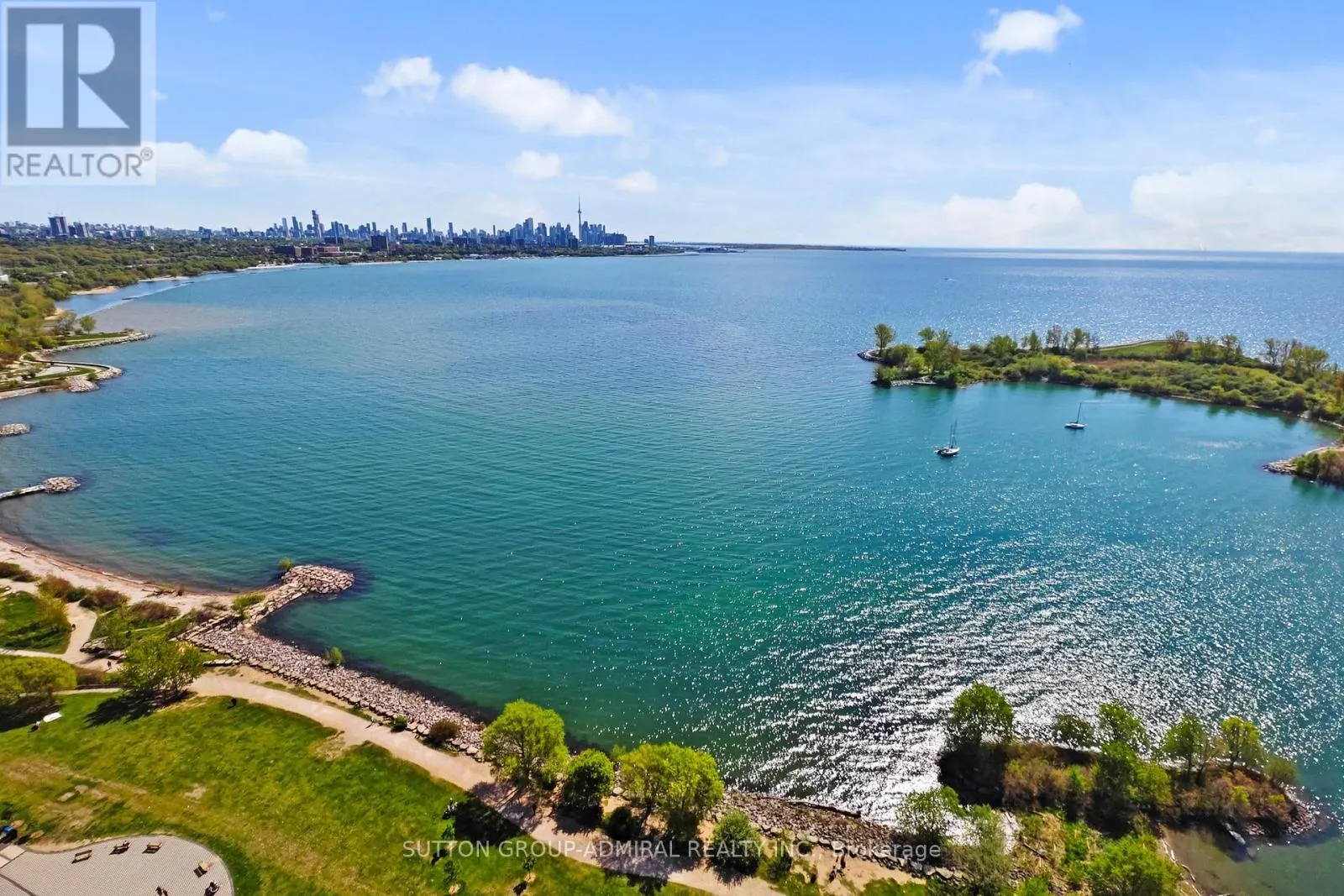 2602 - 80 MARINE PARADE DRIVE