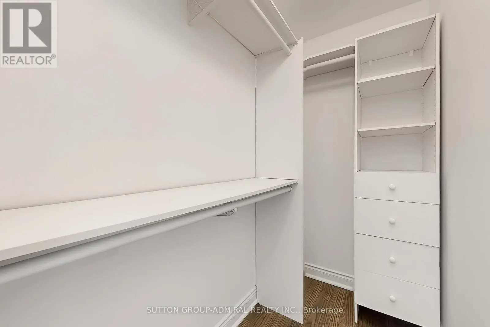 2602 - 80 MARINE PARADE DRIVE