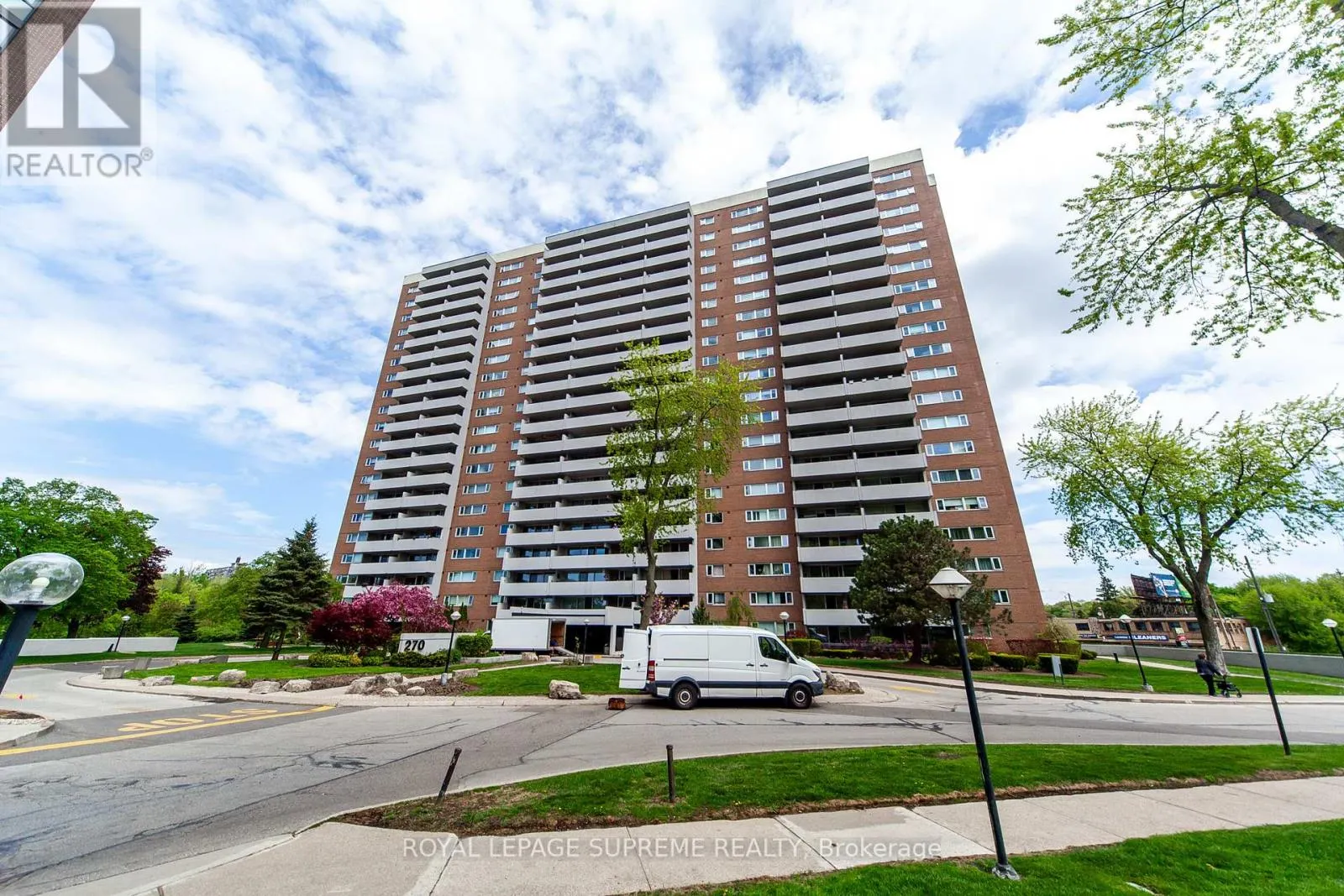 205 - 270 SCARLETT ROAD