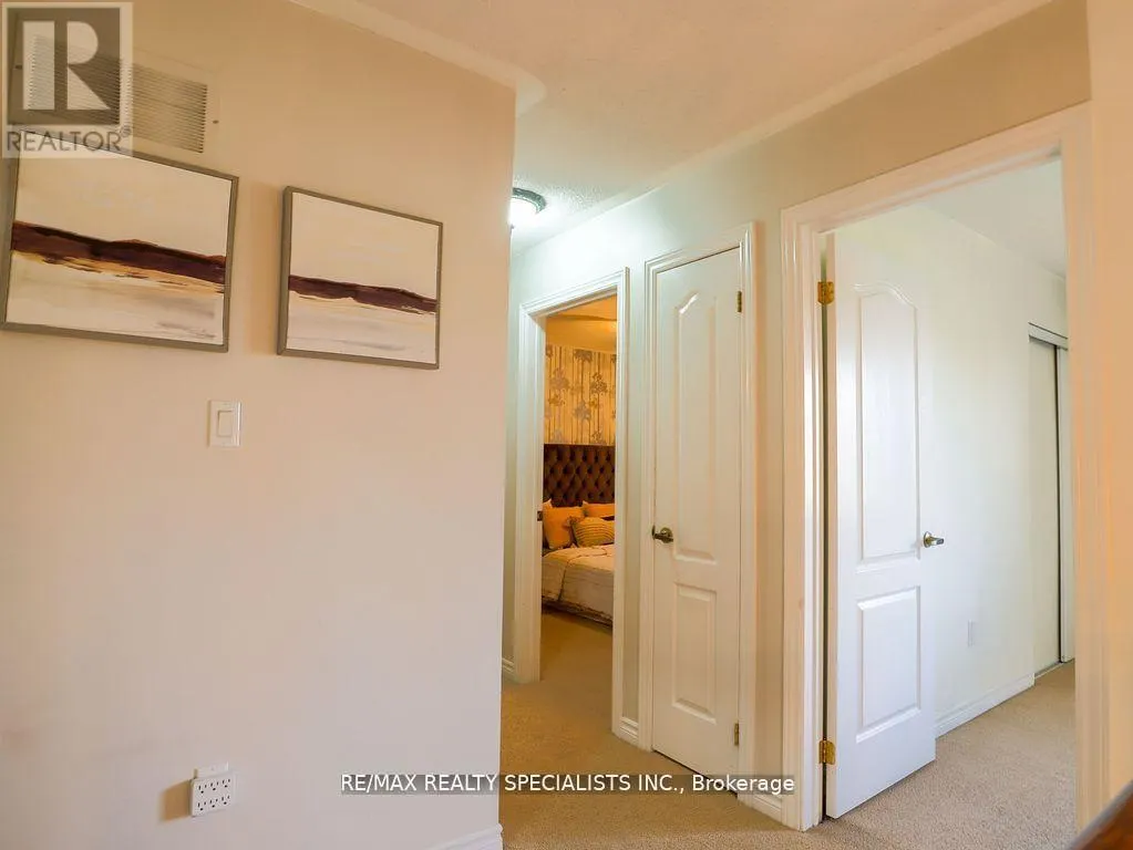 10 BANINGTON CRESCENT