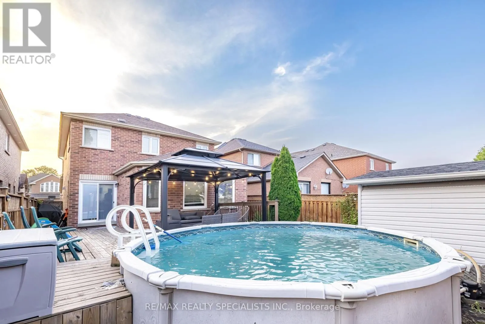 10 BANINGTON CRESCENT