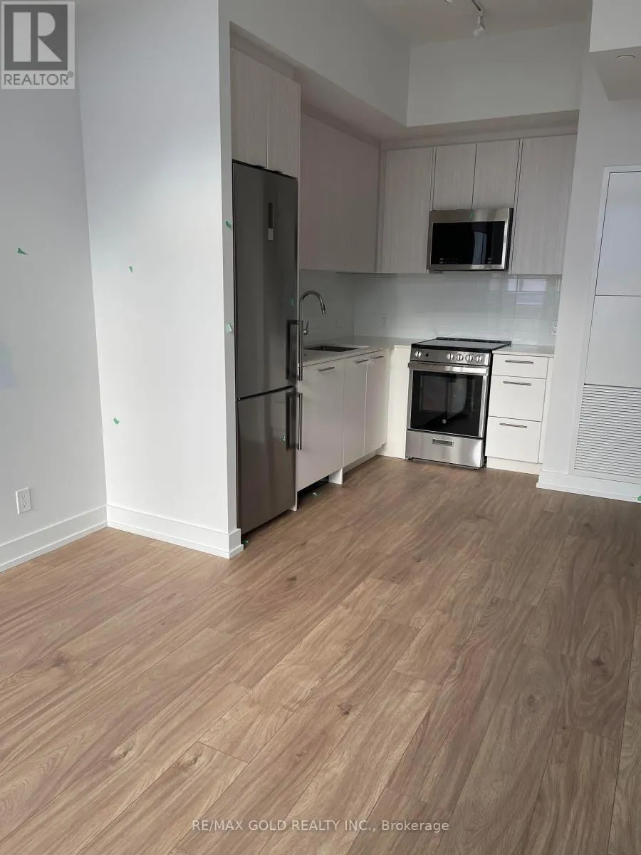 1210 - 215 VETERANS DRIVE