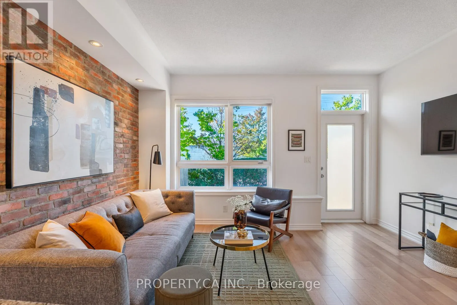 2 - 96 CALEDONIA PARK ROAD