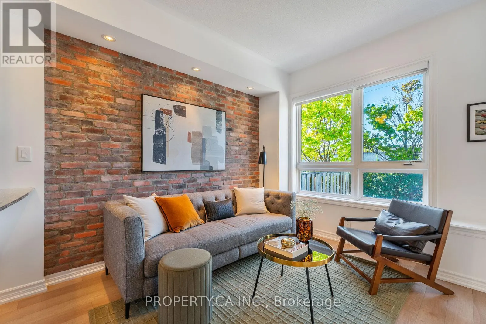 2 - 96 CALEDONIA PARK ROAD