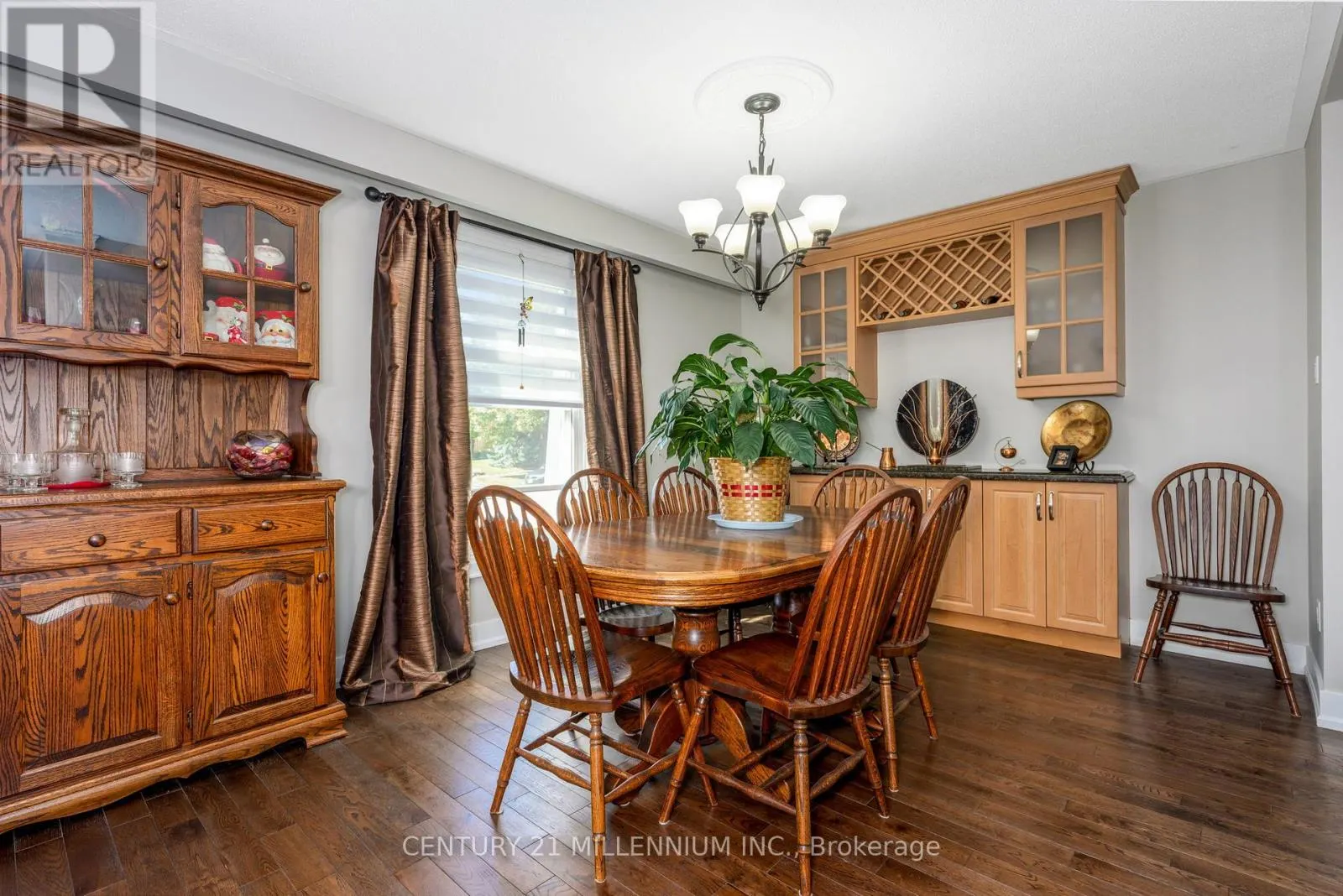 27 HILLSIDE DRIVE