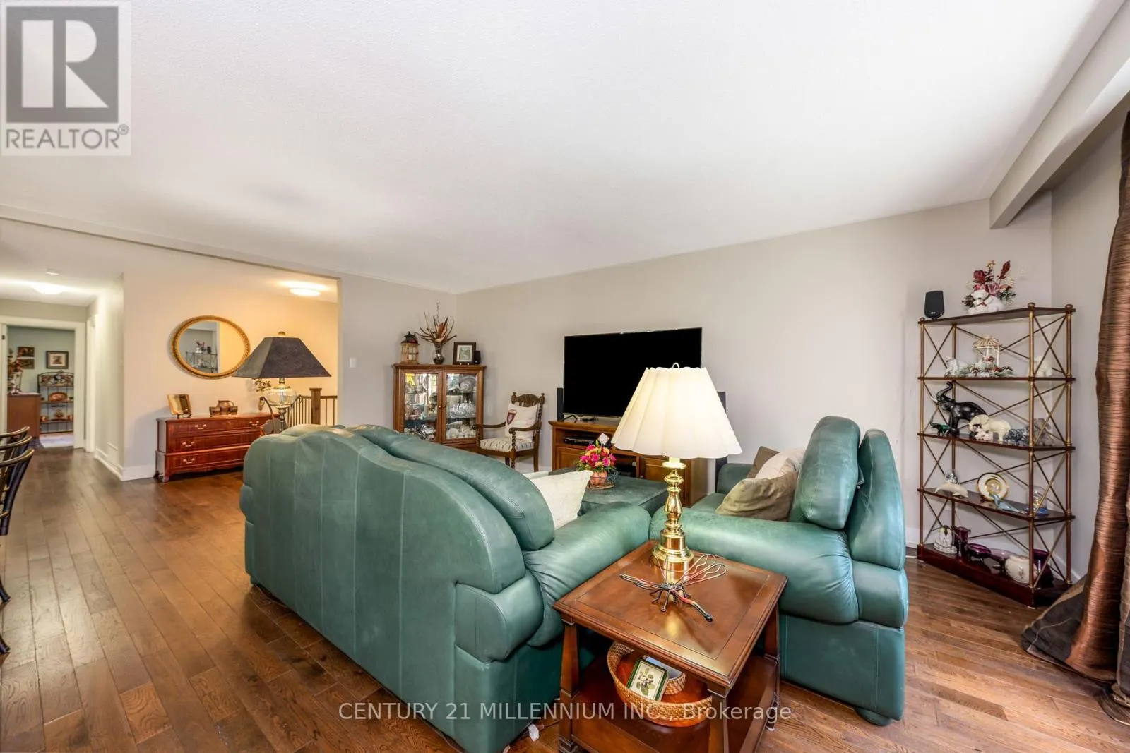 27 HILLSIDE DRIVE