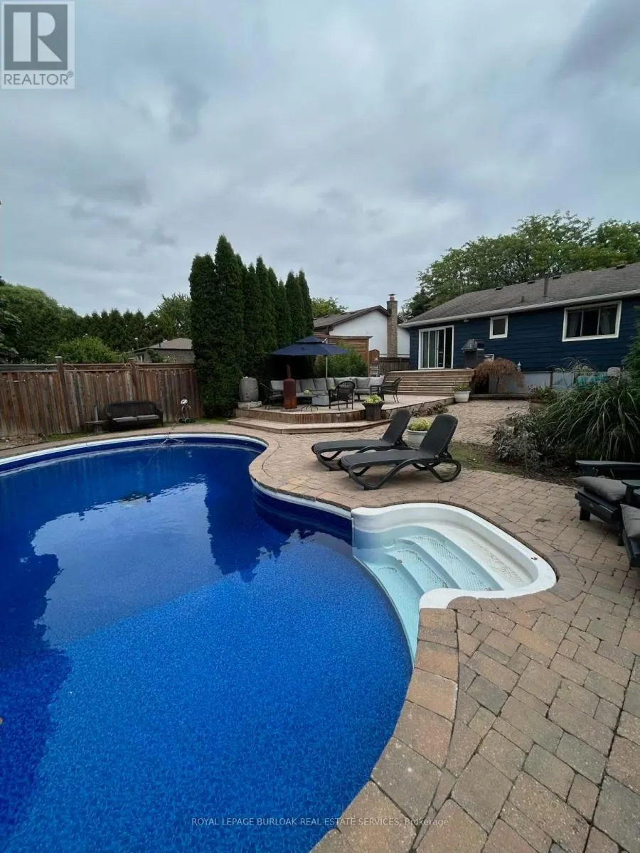 692 CATALINA CRESCENT