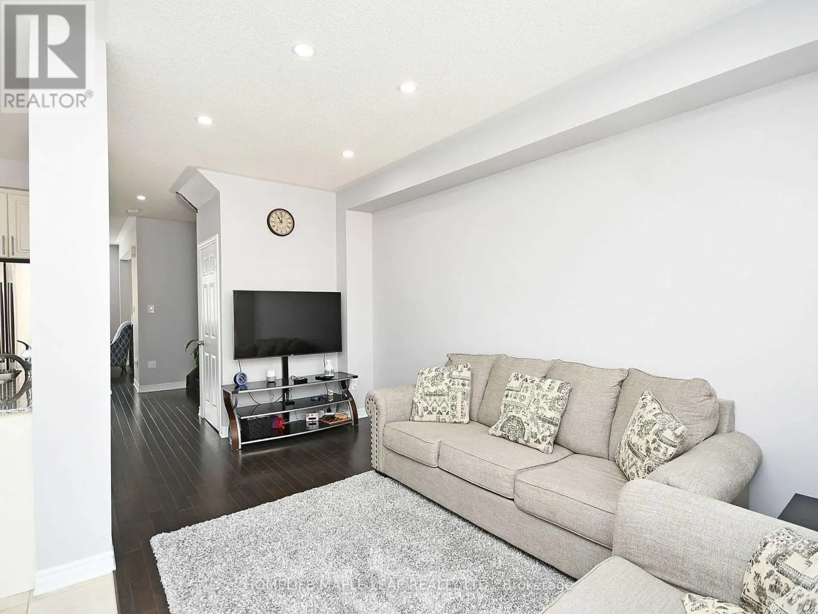 76 ROCKMAN CRESCENT