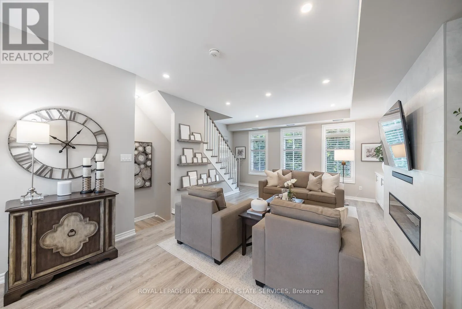 8 - 2362 NEW STREET
