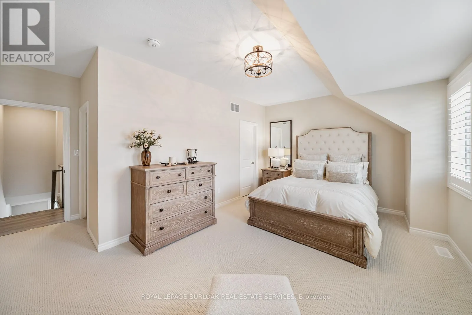 8 - 2362 NEW STREET
