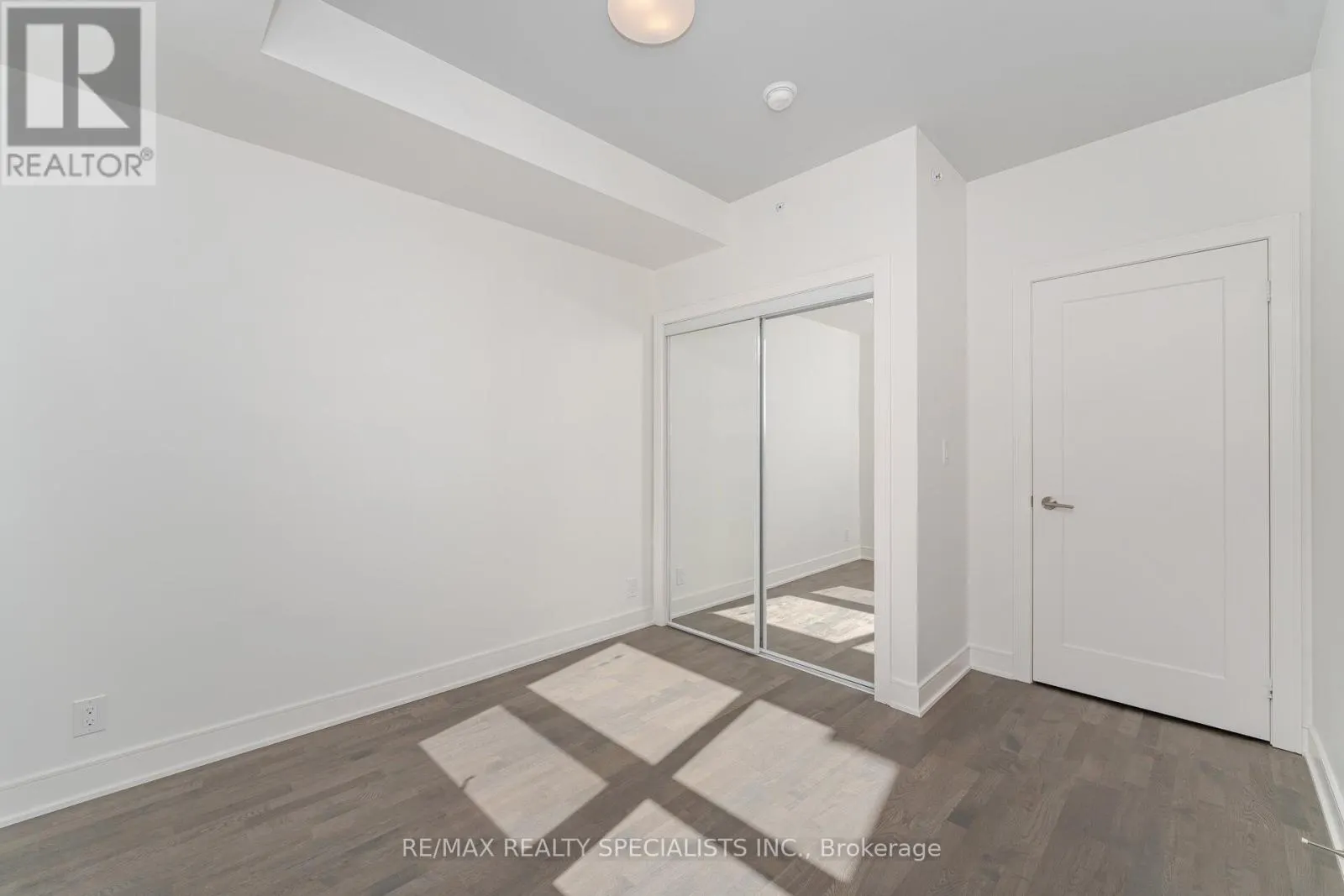 258 - 1575 LAKESHORE ROAD W