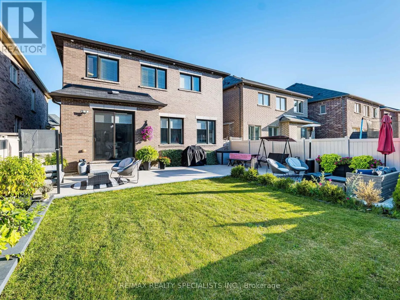 46 FORSYTH CRESCENT