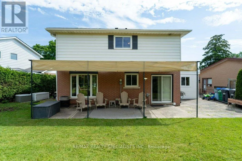 68 WINDERMERE COURT