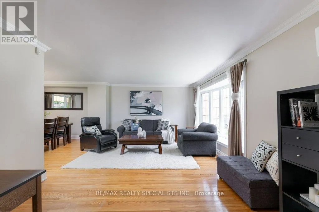 68 WINDERMERE COURT