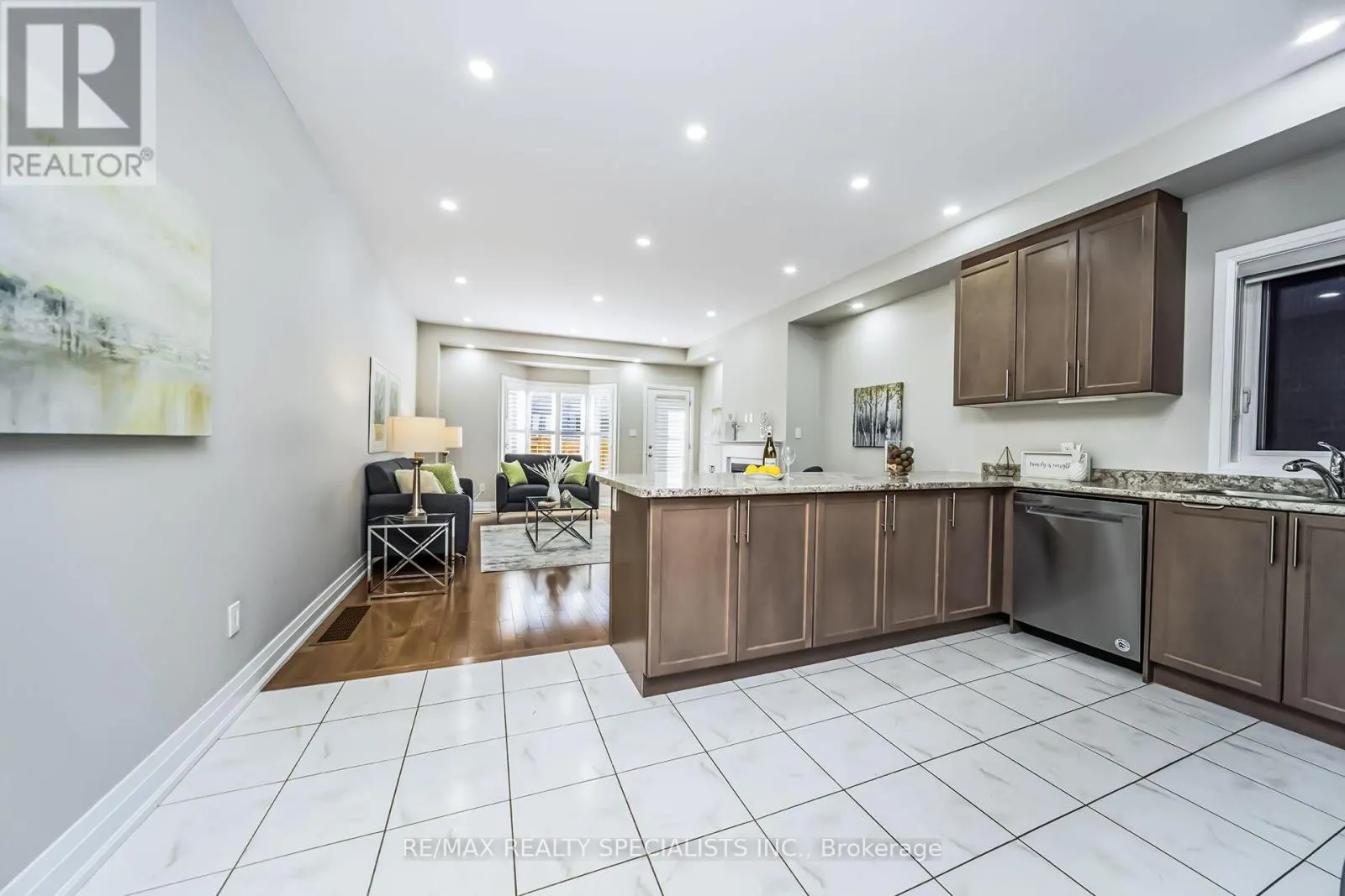 16 DALBEATTIE DRIVE
