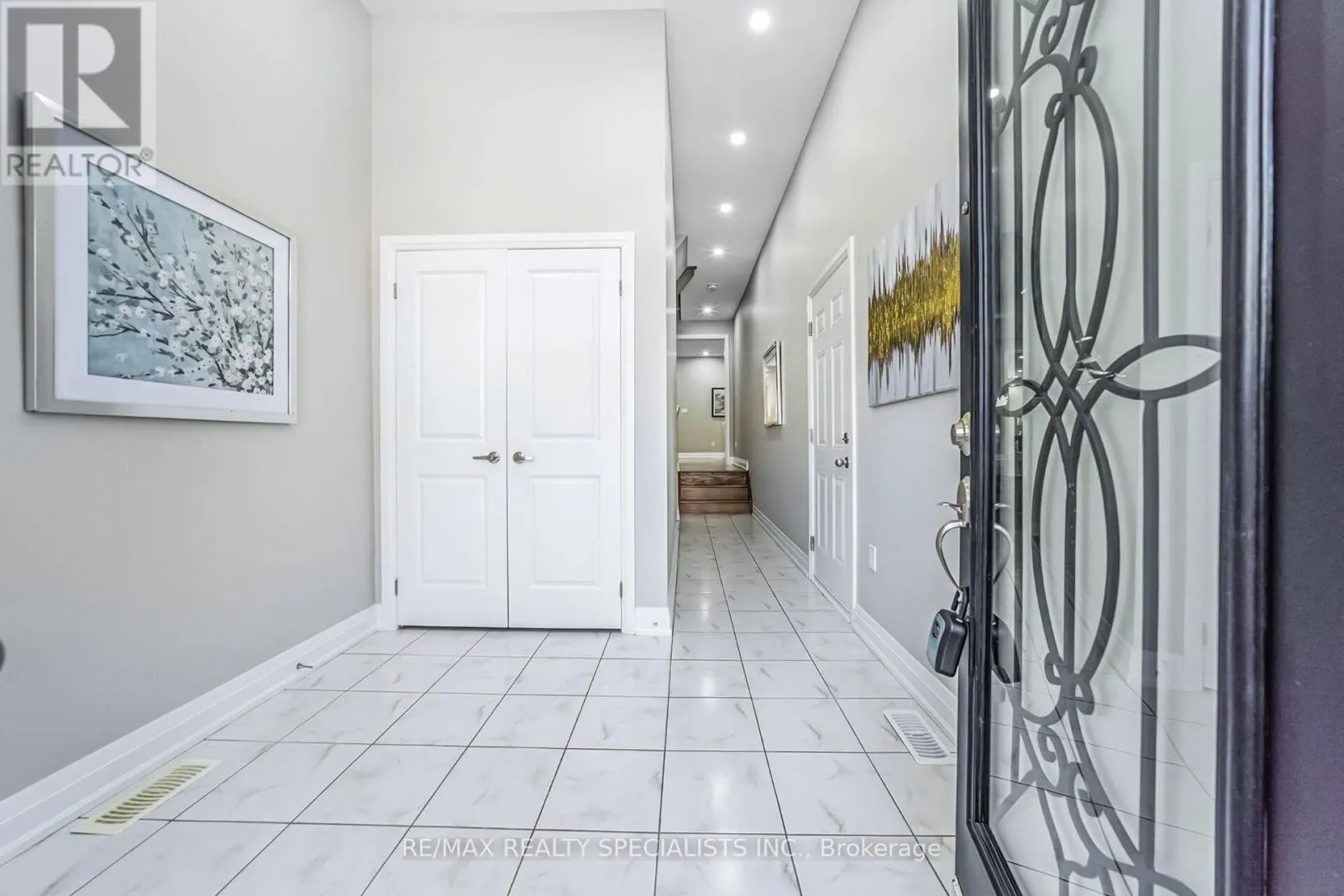 16 DALBEATTIE DRIVE