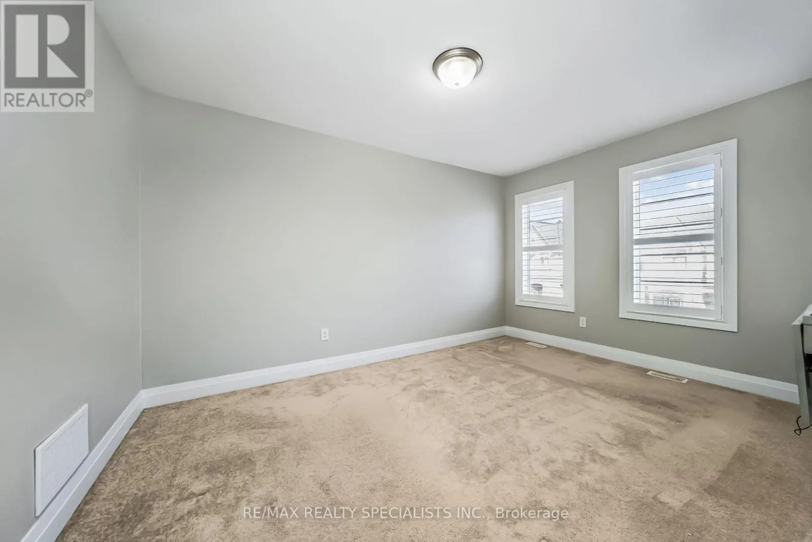 16 DALBEATTIE DRIVE