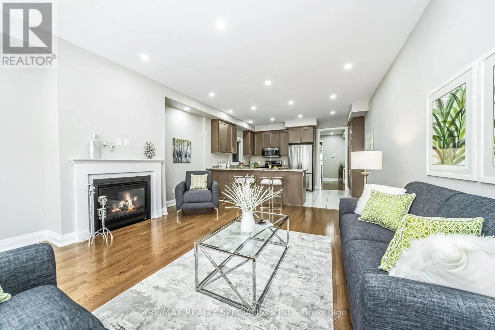 16 DALBEATTIE DRIVE