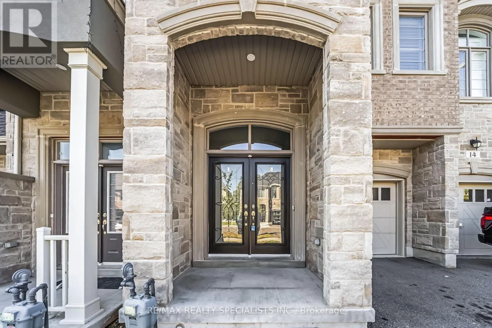 16 DALBEATTIE DRIVE