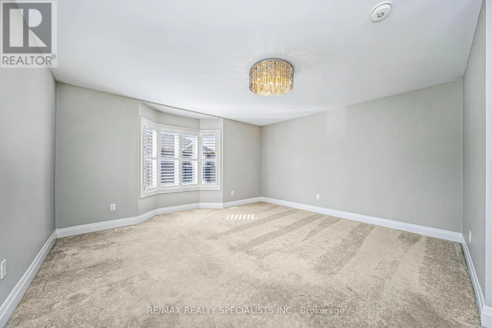16 DALBEATTIE DRIVE