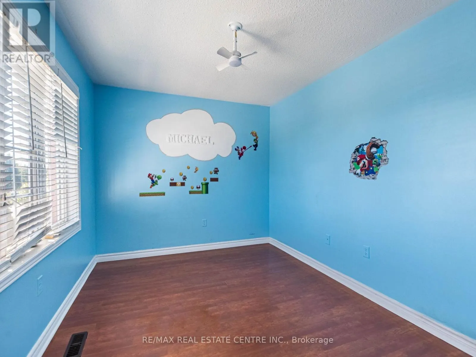 3927 MAYLA DRIVE