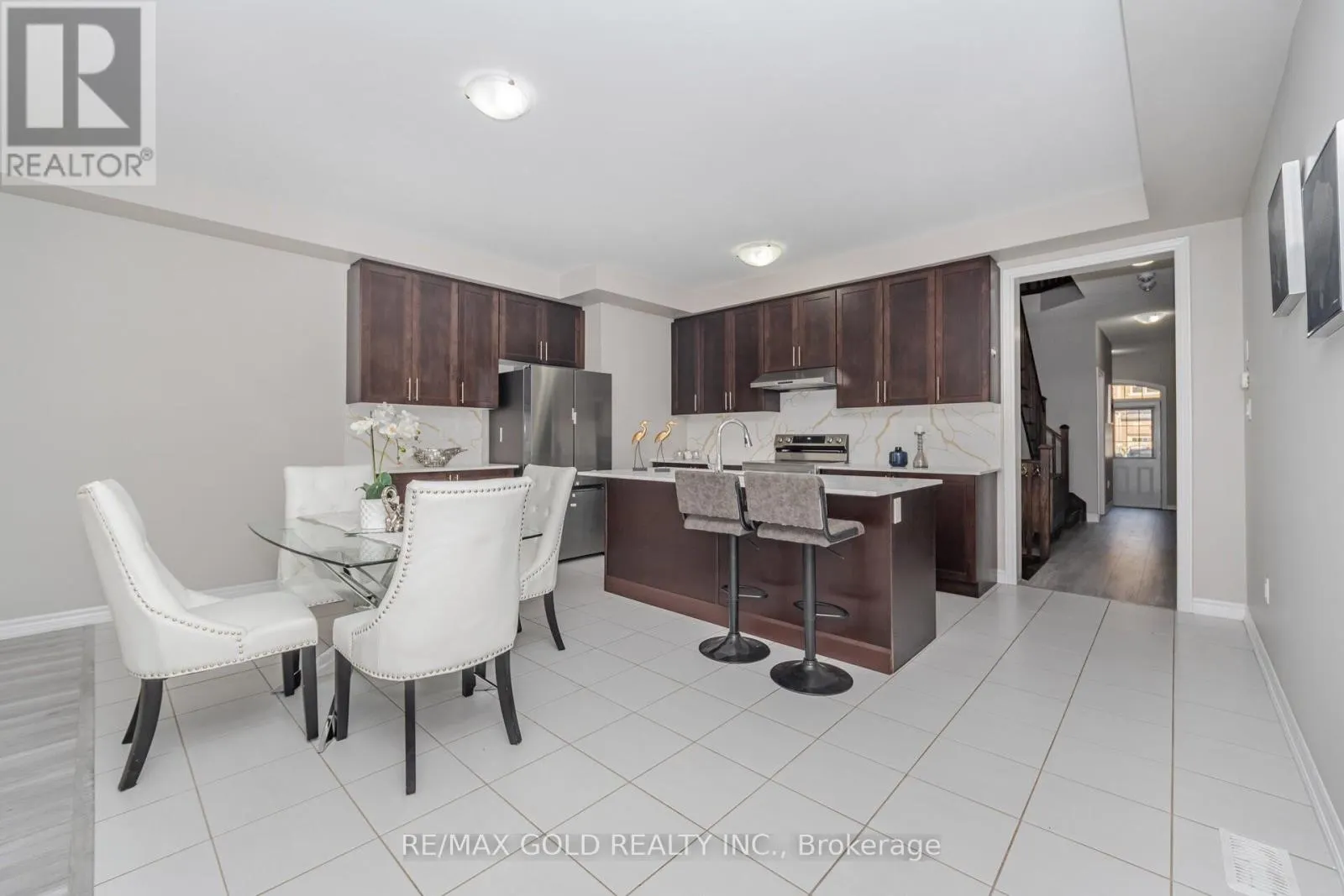 100 ADVENTURA ROAD