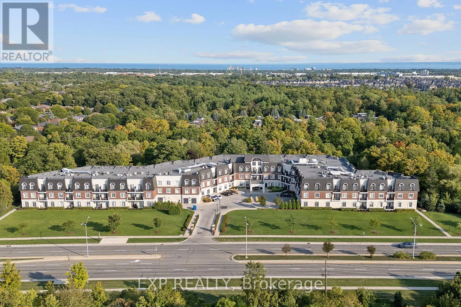 325 - 2300 UPPER MIDDLE ROAD W