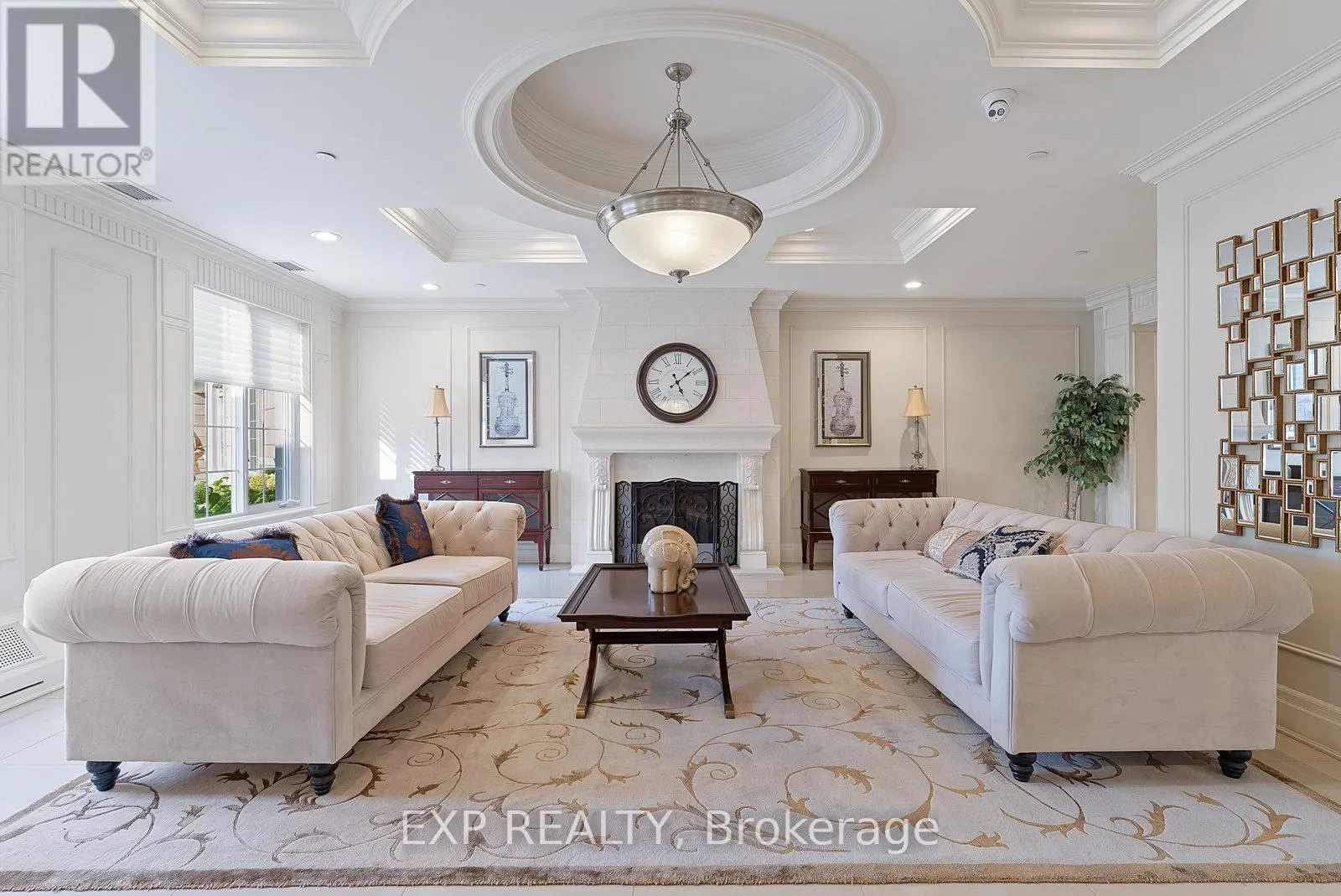 325 - 2300 UPPER MIDDLE ROAD W