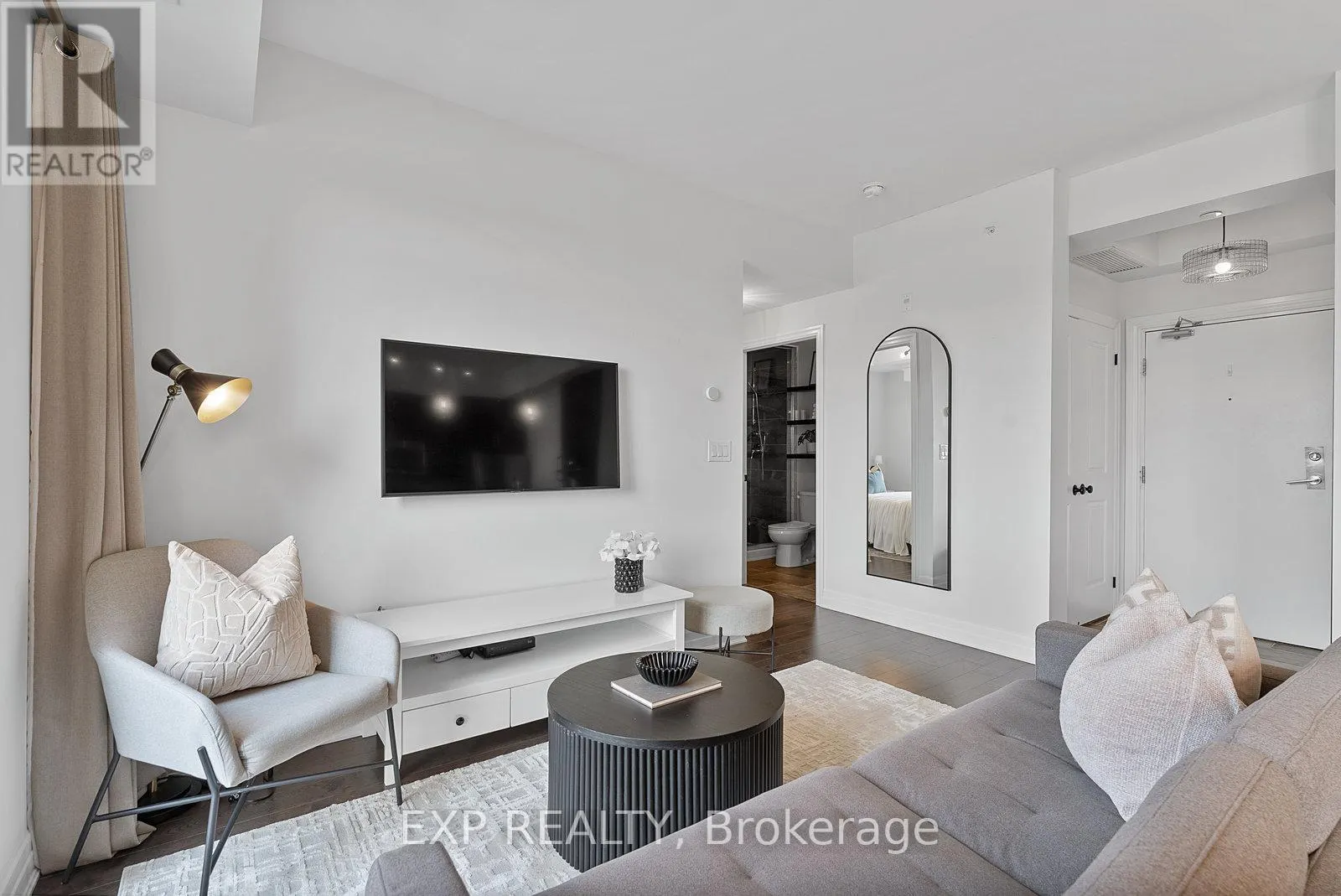 325 - 2300 UPPER MIDDLE ROAD W