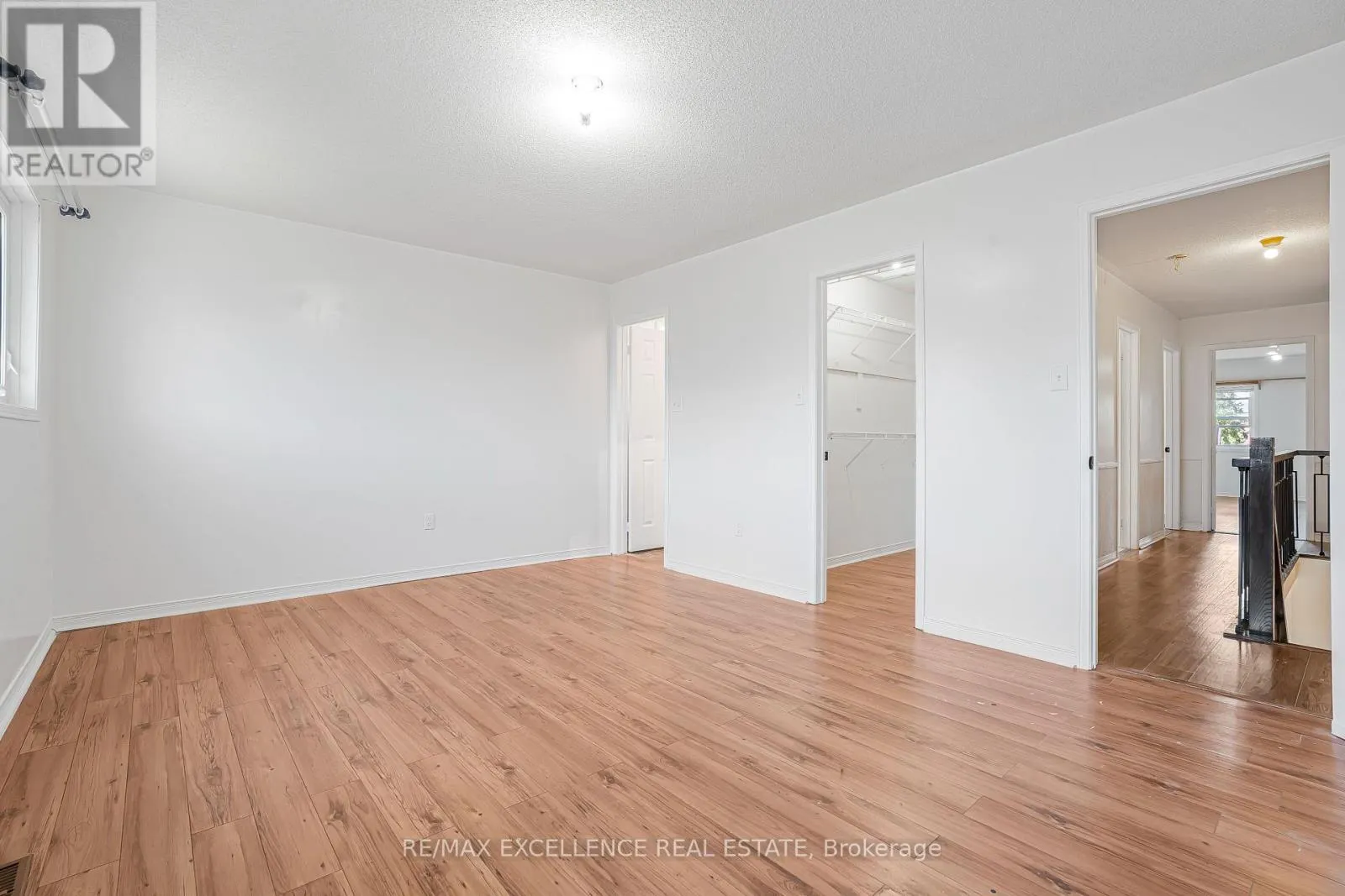 6935 DILLINGWOOD DRIVE