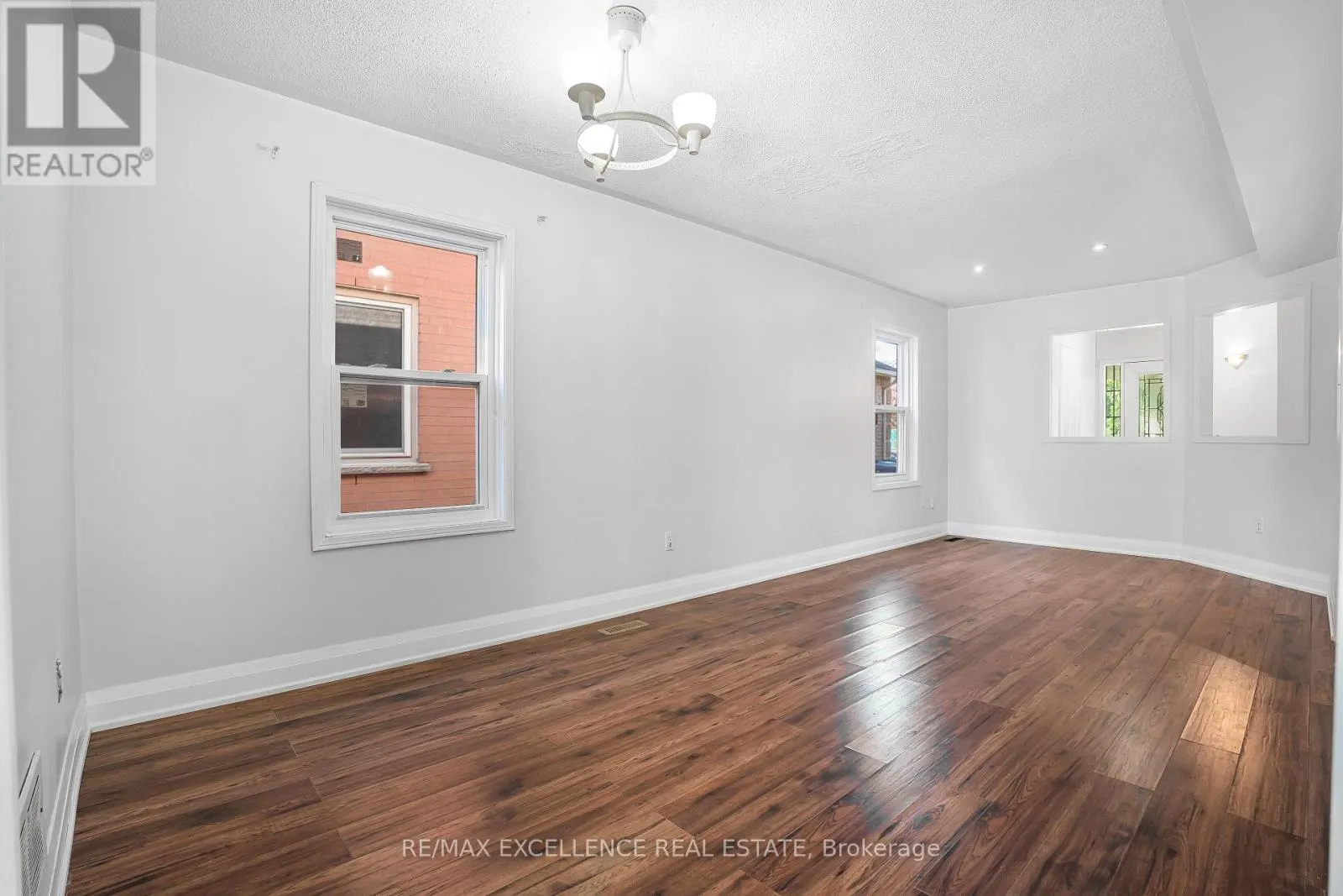 6935 DILLINGWOOD DRIVE
