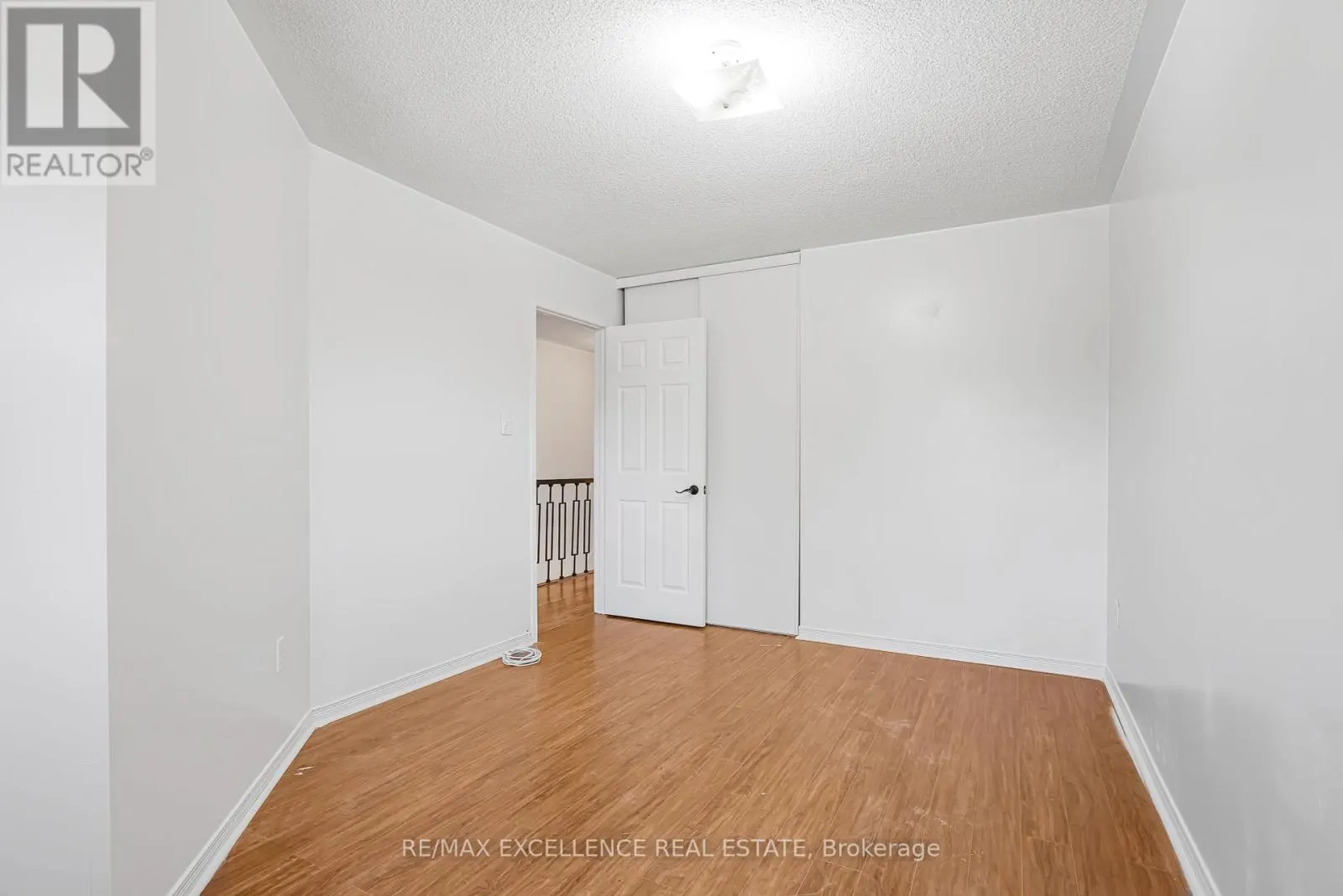 6935 DILLINGWOOD DRIVE