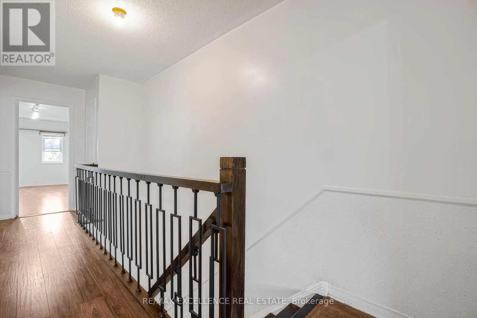 6935 DILLINGWOOD DRIVE
