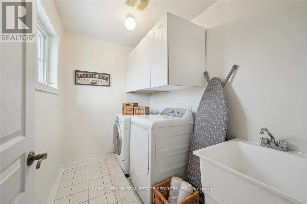 2313 BLUE OAK CIRCLE