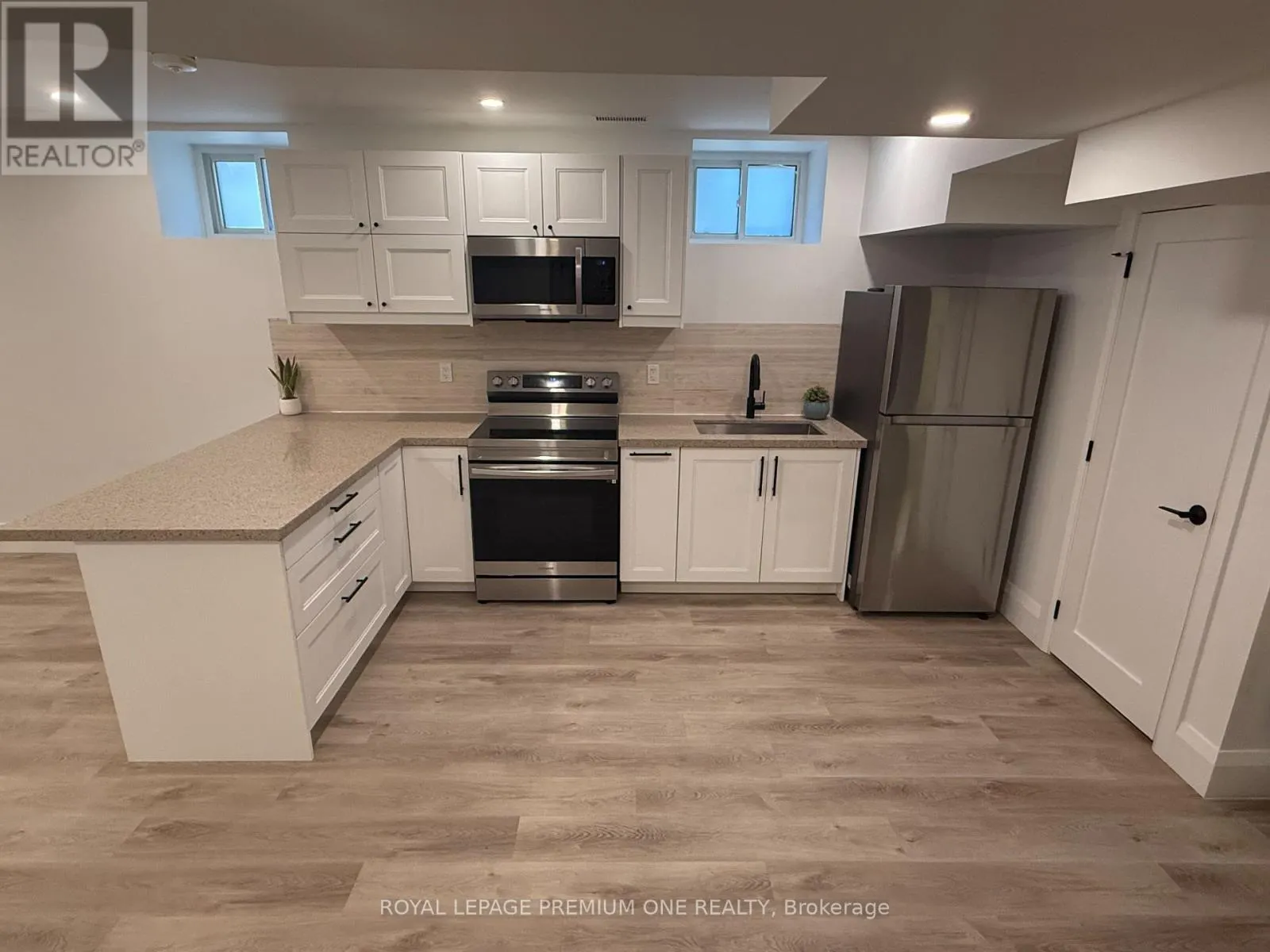 BASEMENT - 39 LONBOROUGH AVENUE