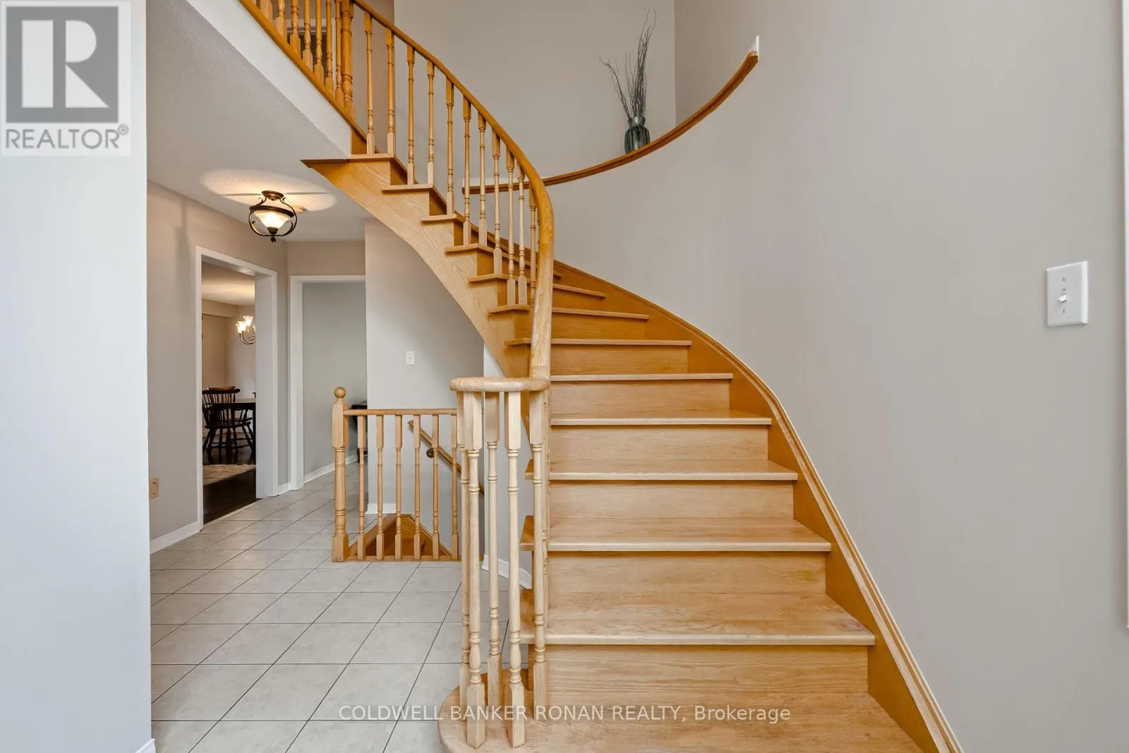 44 BACCARAT CRESCENT