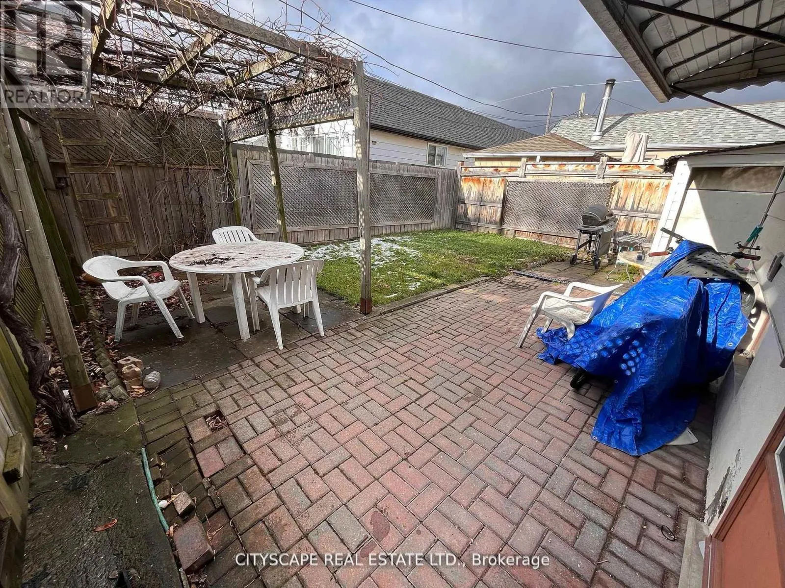244 ROSETHORN AVENUE