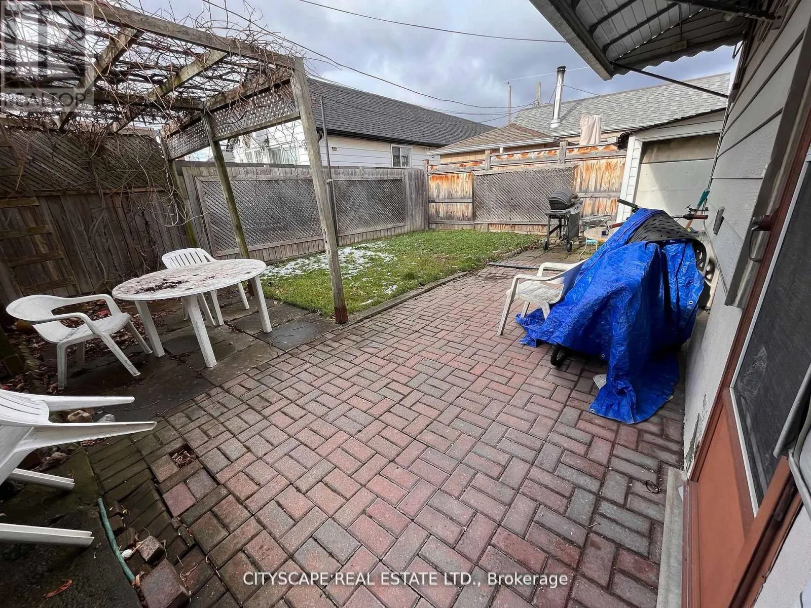 244 ROSETHORN AVENUE